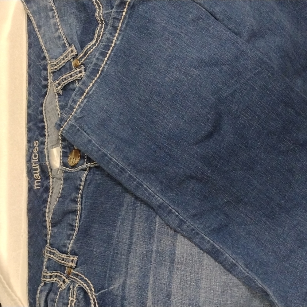 Maurices Plus Capri Size 18